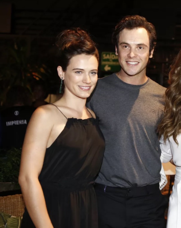 Bianca Bin e Sérgio Guizé estão morando juntos