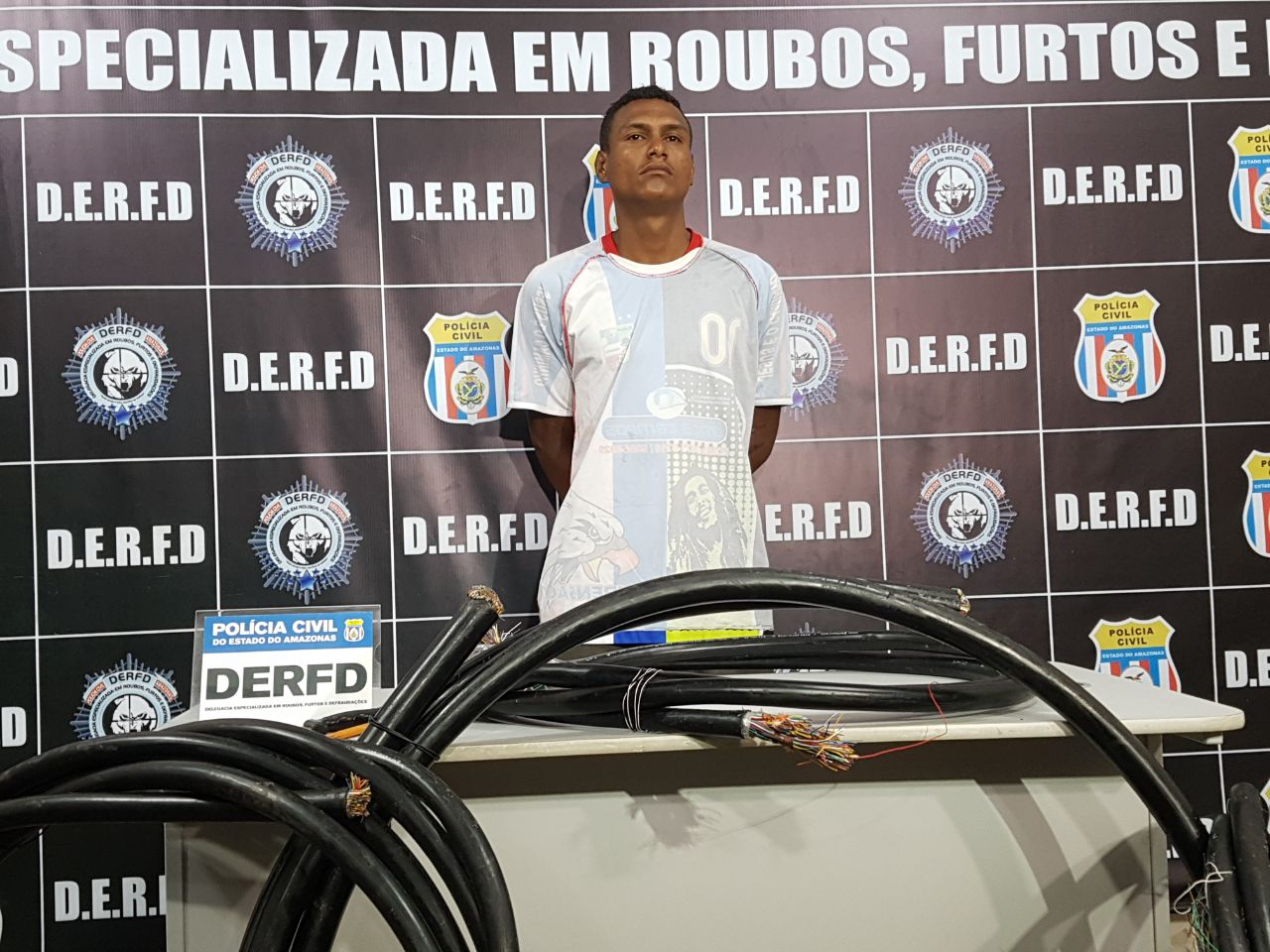 Homem é preso novamente por furtar cabos e deixar 400 famílias sem internet em Manaus