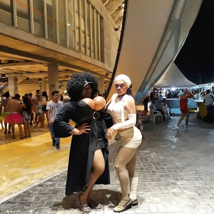 Manauara se fantasia de Camilla Uckers no Carnaval e youtuber comenta