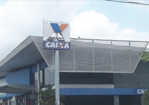 Em Manaus, grupo armado invade agência bancária e toca o terror durante assalto