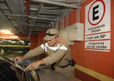 Sistema Sepror inicia cadastro para vagas preferenciais em estacionamentos de Manaus