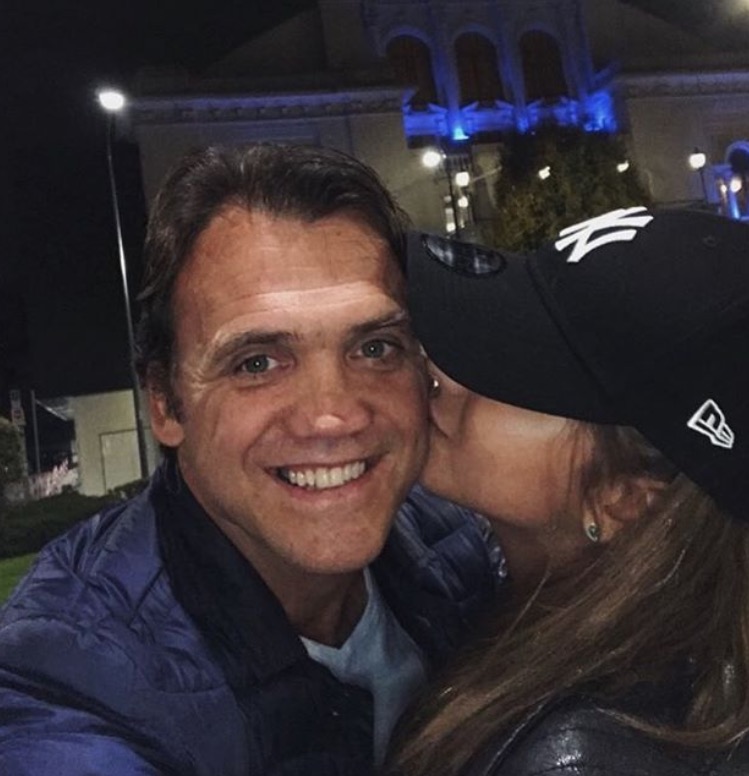   Filha de Petkovic chama atenção por beleza na web; veja fotos