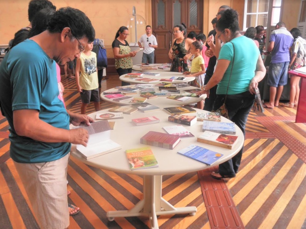 Feira de troca de livros e gibis acontece hoje na Biblioteca Pública do Amazonas