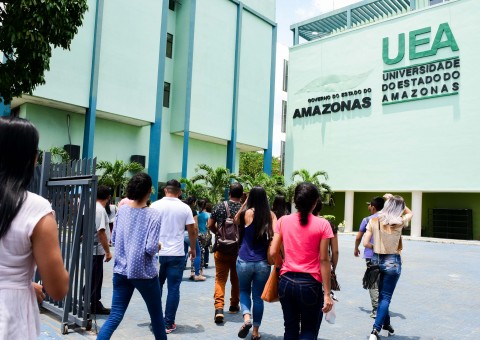 UEA convoca aprovados em 5ª chamada para matrícula institucional