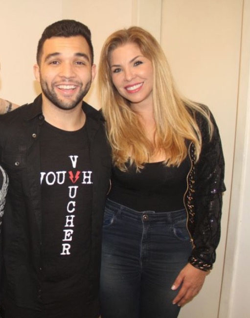 Jonathan Costa vai processar a mãe por lucros do hit ‘Jonathan da Nova Geração’