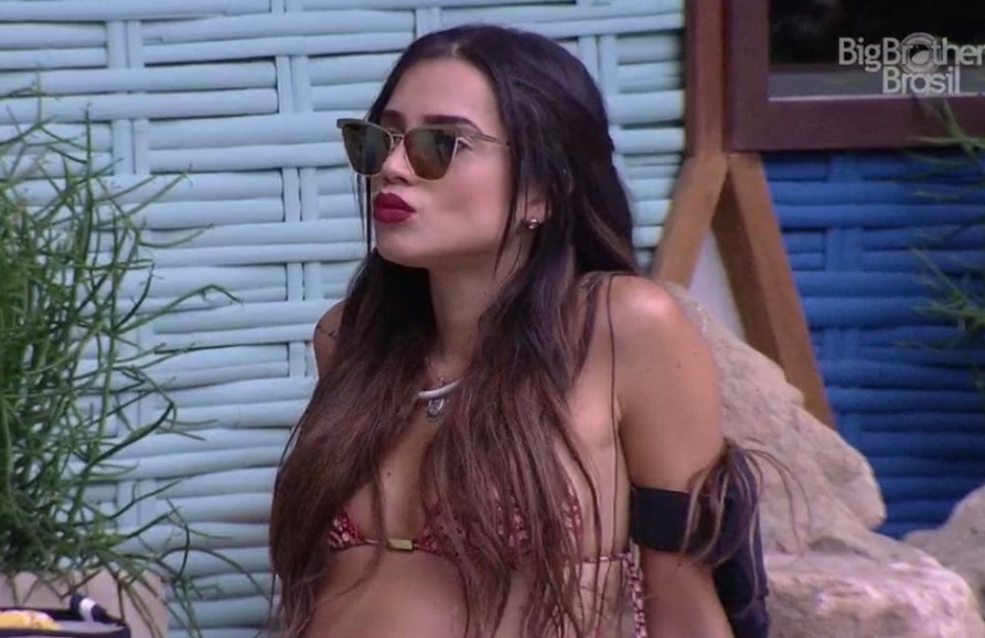  BBB18: Paula fica com parte íntima exposta e é zoada por brothers