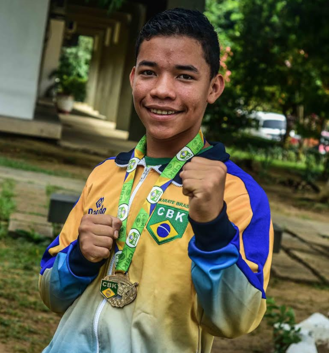 Atleta amazonense garante vaga na seleção brasileira de karatê