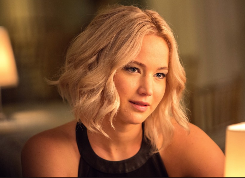 Jennifer Lawrence surpreende ao revelar medo de fazer sexo 