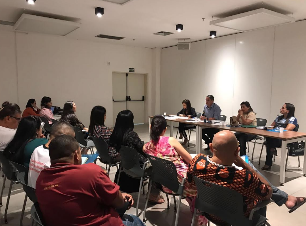 Governo recebe proposta de sindicatos para reajuste salarial de servidores da saúde