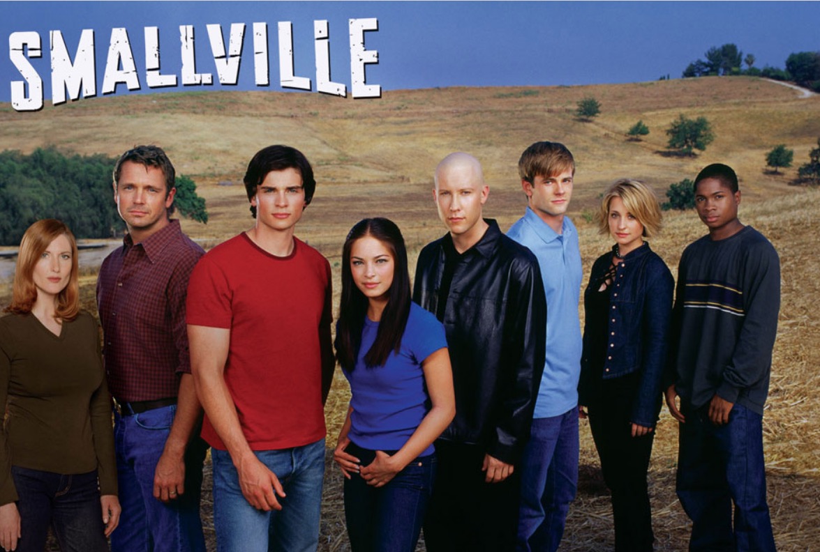 Atrizes de Smallville podem ser presas por recrutar mulheres para culto de escravidão sexual