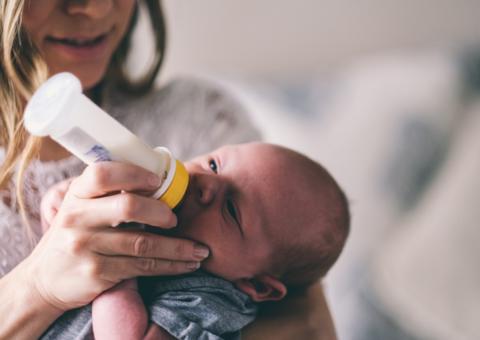 Comissão do Senado aprova licença-maternidade de 180 dias