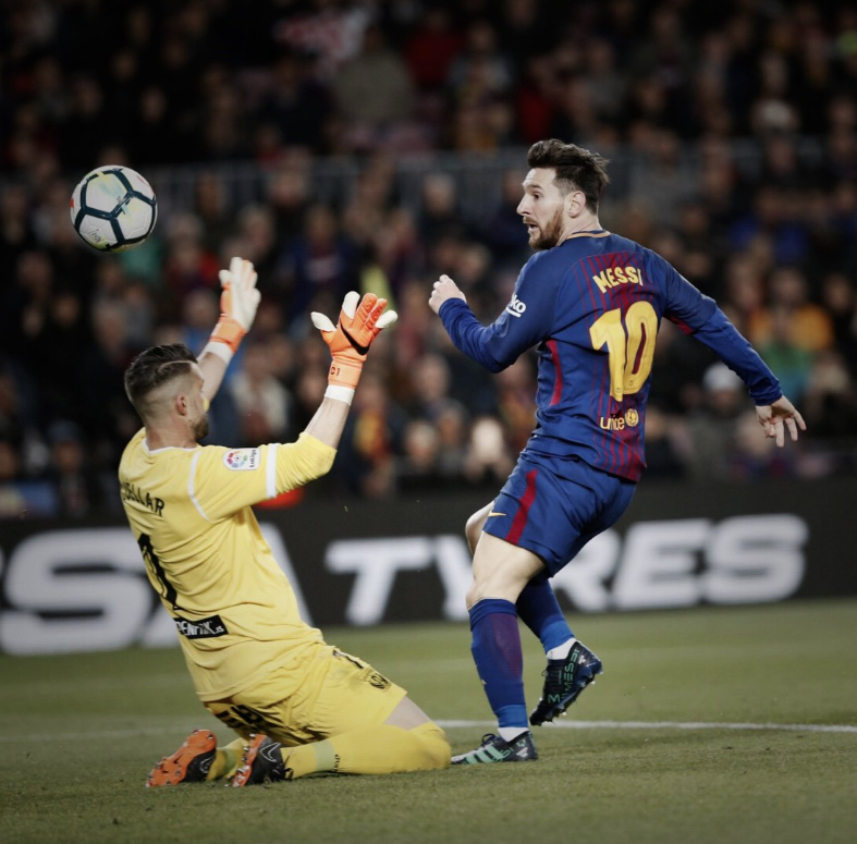 Messi faz hat trick, Barcelona vence e iguala recorde de invencibilidade