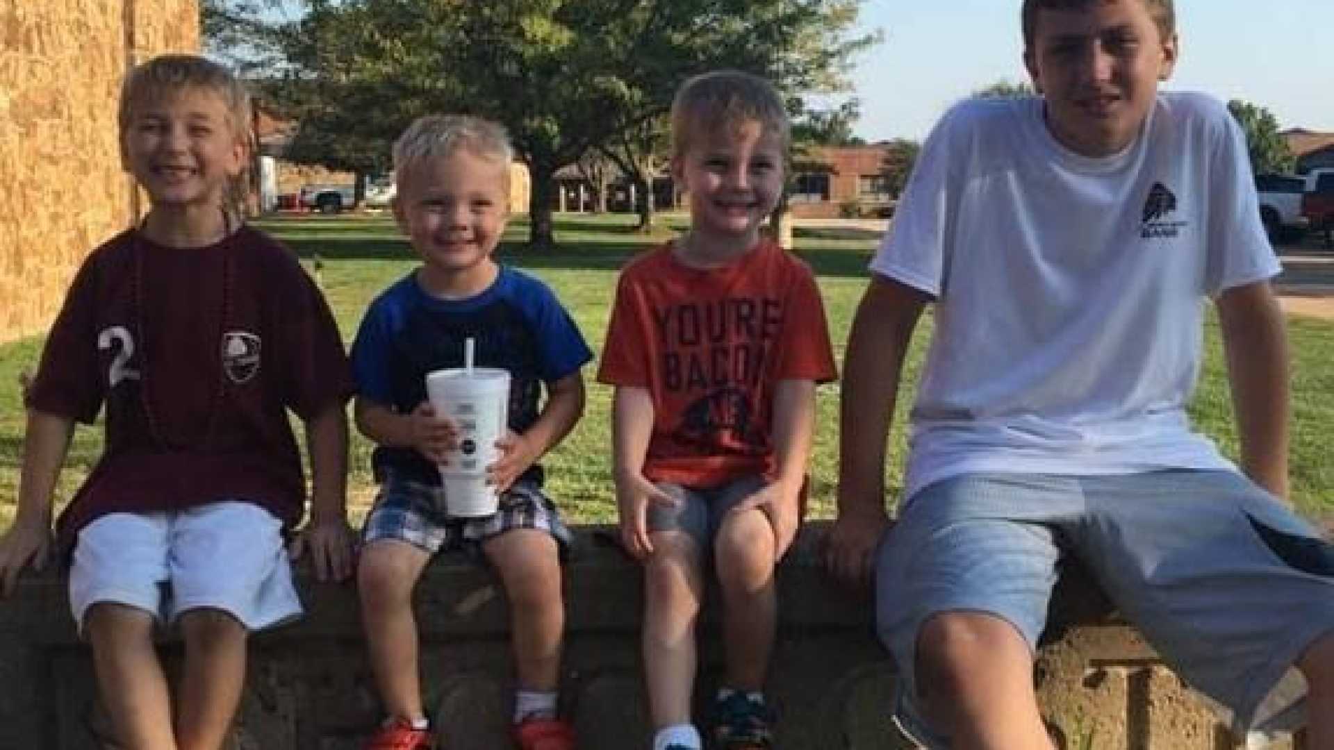 Quatro irmãos morrem durante incêndio em casa