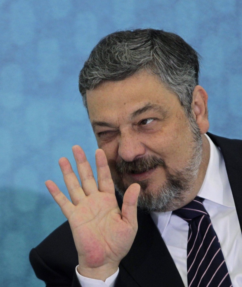 Palocci assina acordo de delação premiada com a Polícia Federal