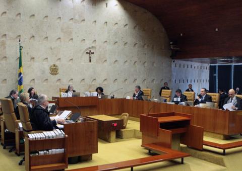 STF reduz foro privilegiado para deputados e senadores