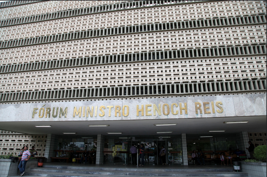 Mulher é condenada a 16 anos de prisão por matar própria mãe asfixiada em Manaus