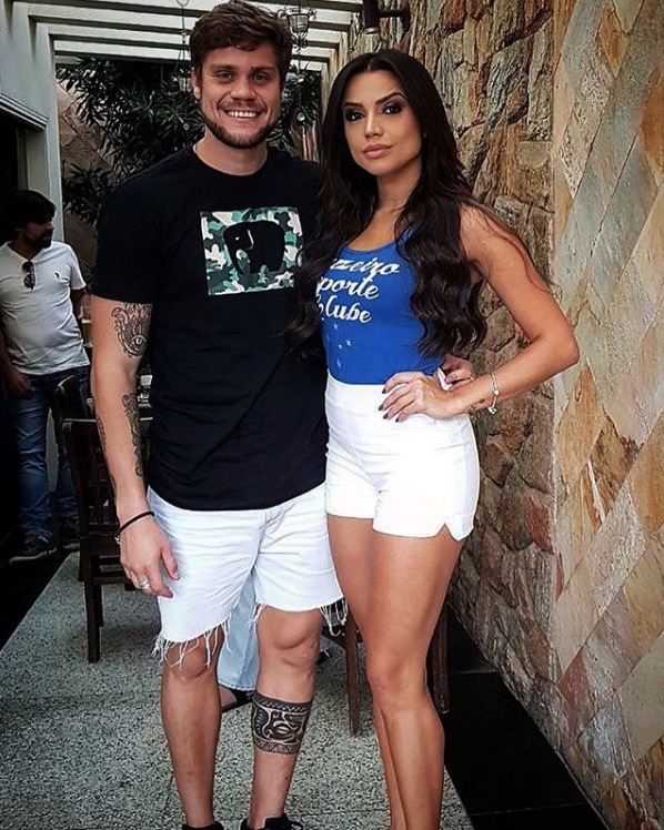 Ex-bbb Breno se declara para Paula em aniversário de namoro