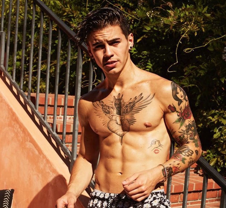 ‘Vogue’ diz que Biel é popstar e retira matéria do ar após ser detonada por brasileiros 