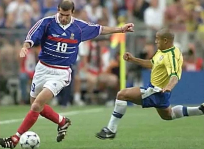 Copa de 98 na França foi manipulada, afirma Michel Platini