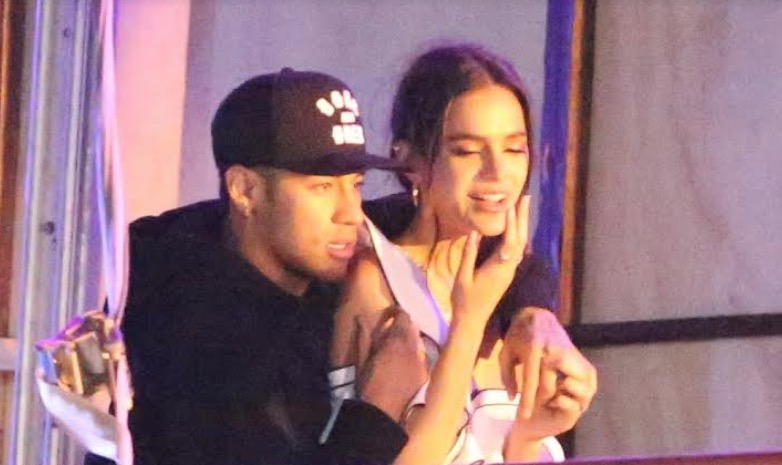 Bruna Marquezine faz desabafo sobre mandar tirar mulheres de festa com Neymar