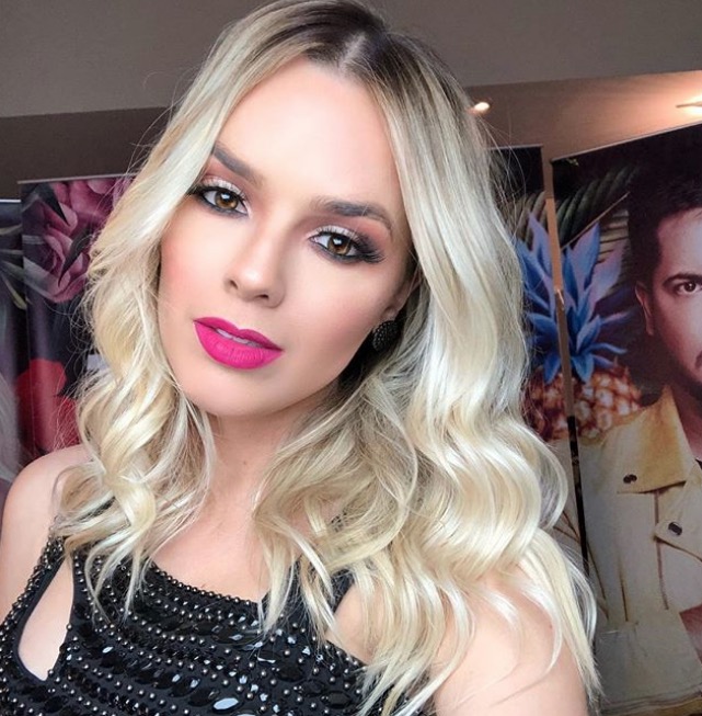 Um dia após anúncio de gravidez, cantora Thaeme perde o bebê