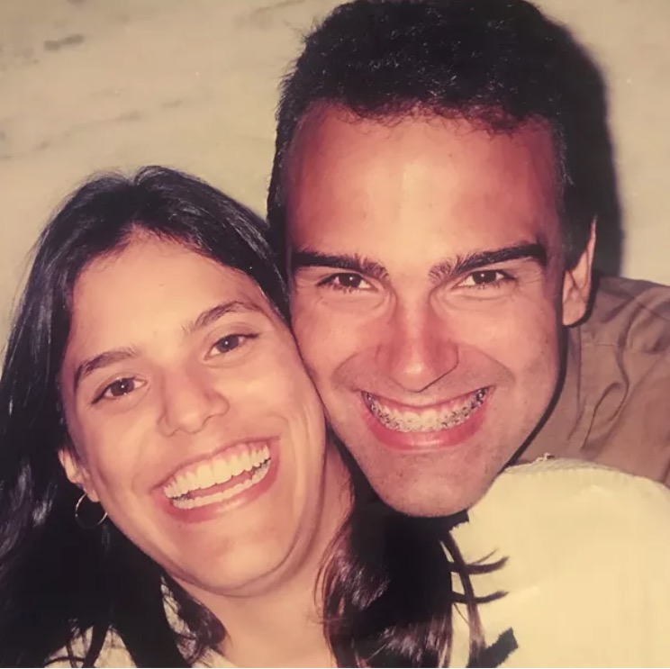 Tadeu Schmidt comemora 20 anos de casado e se declara
