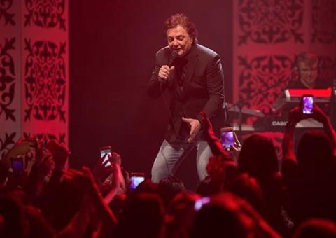 Ao som de ‘Alma Gêmea’, pancadaria em show de Fábio Jr. vira piada na web