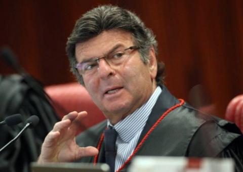 TSE assina acordo com 10 partidos para combater fake news