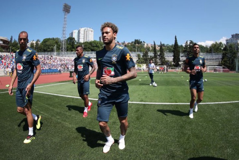 Primeiro treino da seleção na Rússia é aberto aos torcedores