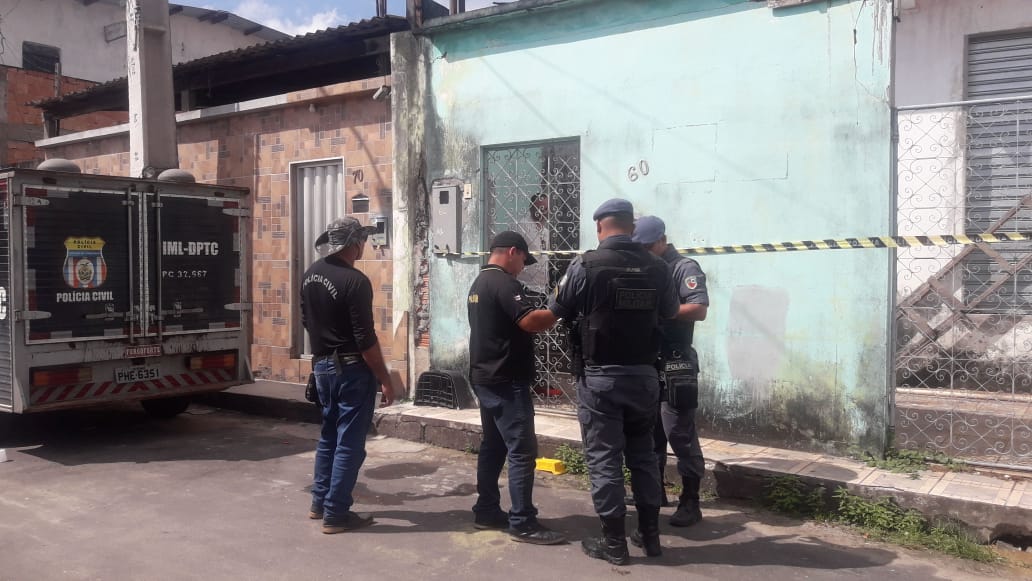 Pedreiro é encontrado morto dentro de casa em Manaus