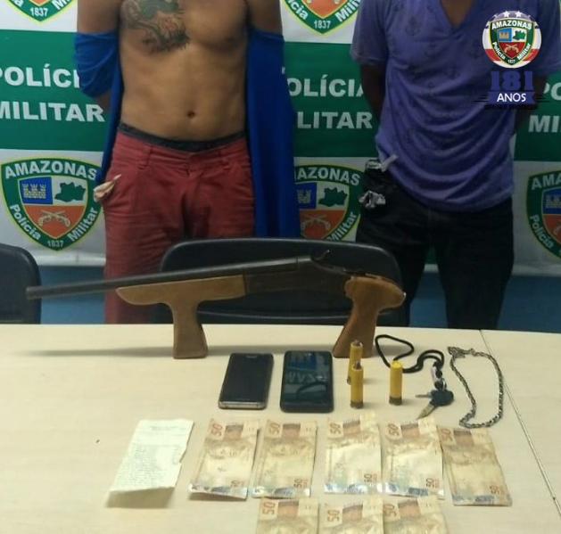Dupla é presa após assaltar pedestres e ser perseguida pela polícia em Manaus