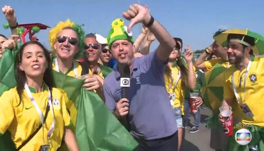 Alex Escobar aparece animado ao vivo e vira piada na web: ‘cosplay de Márcio Canuto’