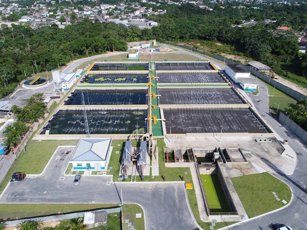 Estação de tratamento de esgoto que vai atender 100 mil pessoas é inaugurada em Manaus