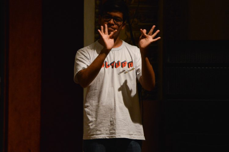 Abertas inscrições para curso básico de Libras com 30 vagas