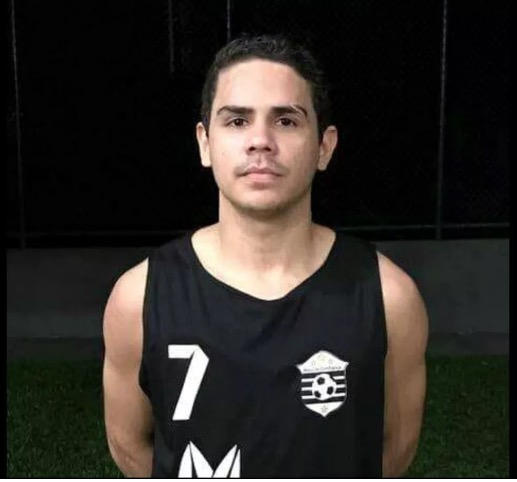  Mãe de jovem baleado por engano por policial civil diz que viu tudo acontecer