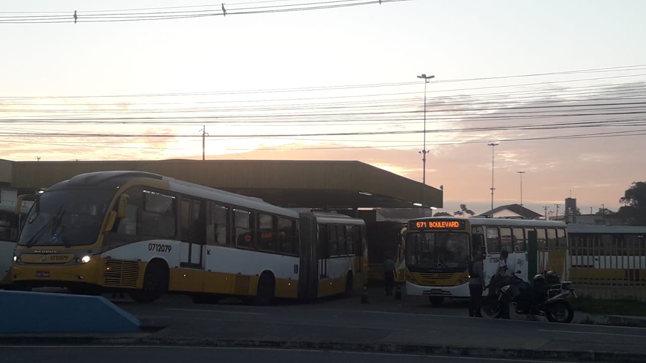 Nova paralisação dos rodoviários pega população de surpresa em Manaus