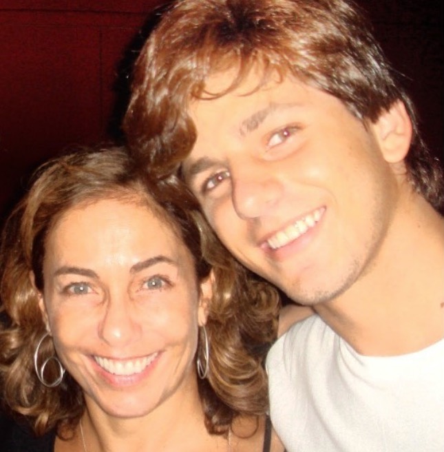 Cissa Guimarães lembra 8 anos da morte do filho em homenagem