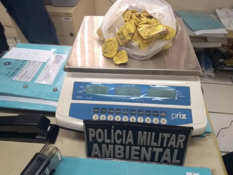 Sacola com mais de 2 kg de ouro é apreendida em barco no Rio Madeira