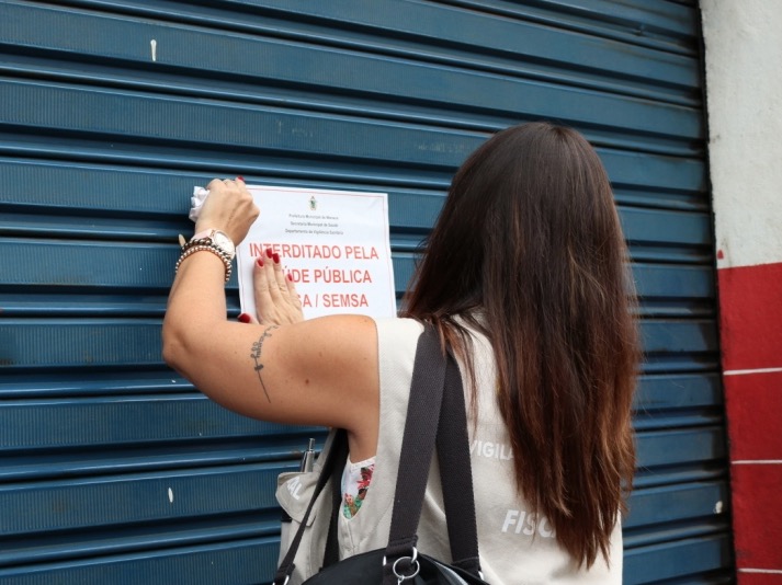 Drogarias são interditadas após fiscalização do Conselho de Farmácia e Visa Manaus