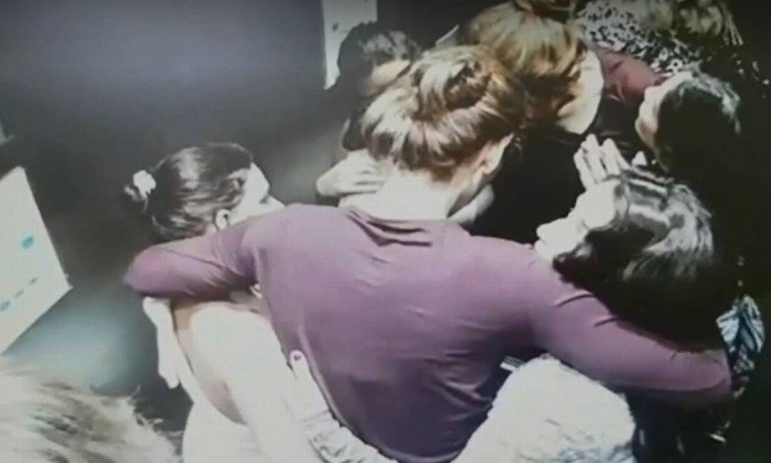 Câmera de elevador desmente versão apresentada por 'Doutor Bumbum' sobre morte de bancária