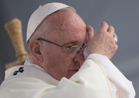 Vaticano modifica Catecismo e declara pena de morte como 'inadmissível'