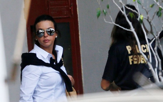 MP quer afastar diretora de presídio que deu regalia a Adriana Ancelmo