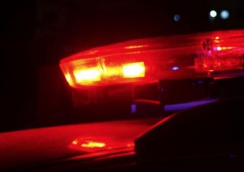 Mulher é morta a tiros na frente do filho