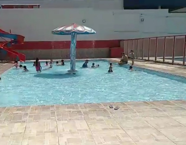 Criança de 6 anos morre afogada em piscina de clube em Manaus