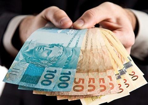 Aposentados começam a receber 1ª parcela do décimo terceiro nesta segunda