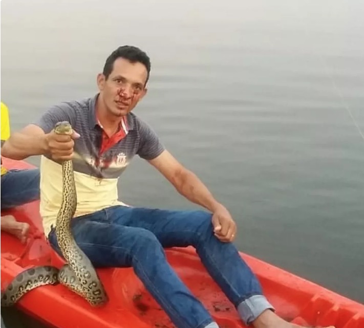 Homem é atacado no rosto por sucuri de 3 metros durante pescaria