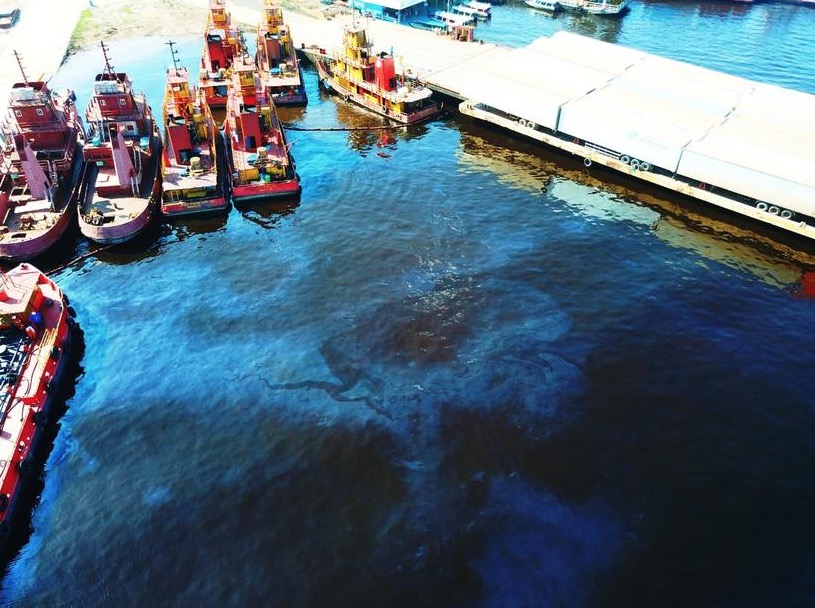 MPF abre investigação para apurar danos em vazamento de óleo no Rio Negro