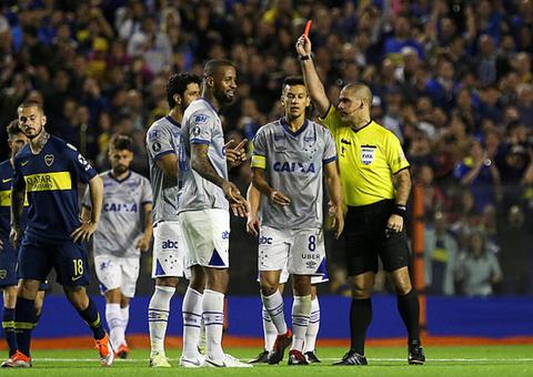 Cruzeiro critica juiz, pede investigação de expulsão e cogita 'medida judicial'