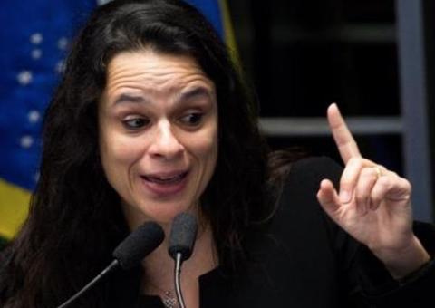 'Gases não podem parar um chefe de Estado', diz Janaína Paschoal sobre Bolsonaro