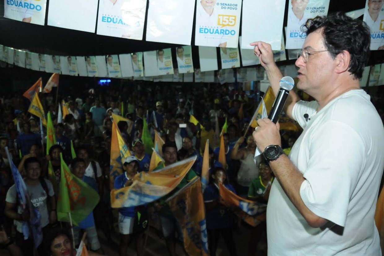 No Alto Rio Negro, Eduardo Braga se compromete a destinar recursos para obras nos municípios